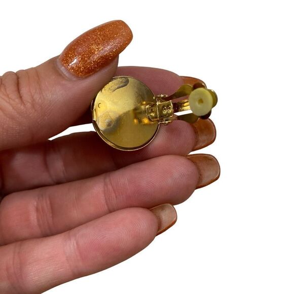 New Without Tags Gold Tone Polished Ball Clip Earrings - Picture 2 of 6